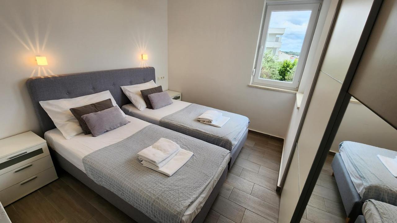 The Sands Luxury Pool Aparthotel 2 Novalja Εξωτερικό φωτογραφία